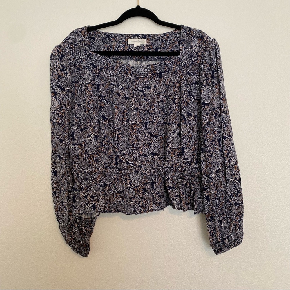 Treasure & Bond Navy Paisley Crop Blouse Size 1X Good Used Condition